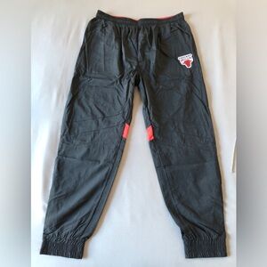 MITCHELL & NESS Chicago Bulls Pullover Hoodie and Woven Pants | Brand New